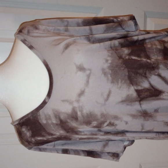 Maurice's tie dye t-shirt, 1X - Picture 2 of 6